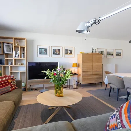 Lecomte - The Shoreline Seaview - 225 *