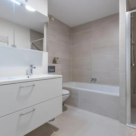 Lecomte - The Shoreline Seaview - 225 Ostende