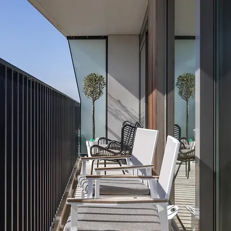 Lecomte - The Shoreline Seaview - 225