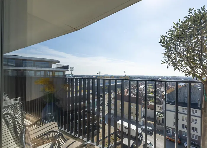 Lecomte - The Shoreline Seaview - 225 *