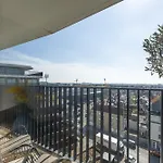 Lecomte - The Shoreline Seaview - 225 *