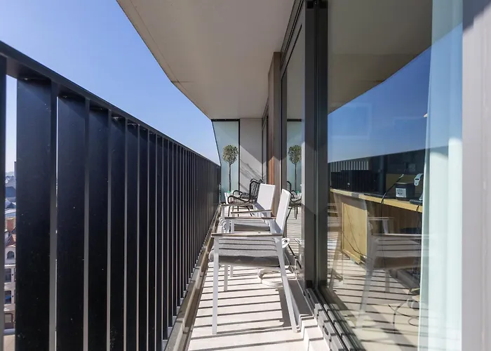 Lecomte - The Shoreline Seaview - 225 *